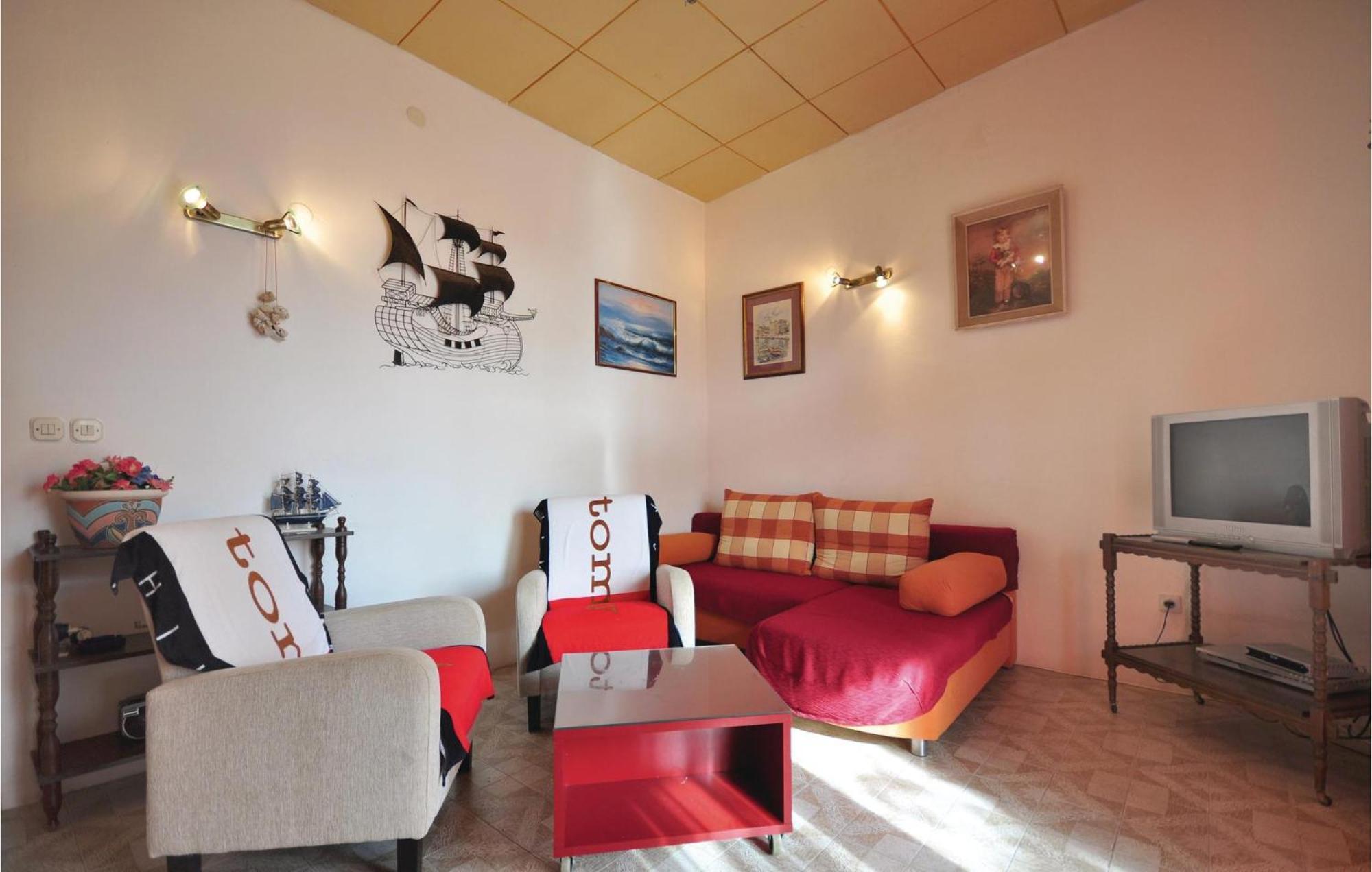 Awesome Home In Seget Vranjica With Wifi 外观 照片