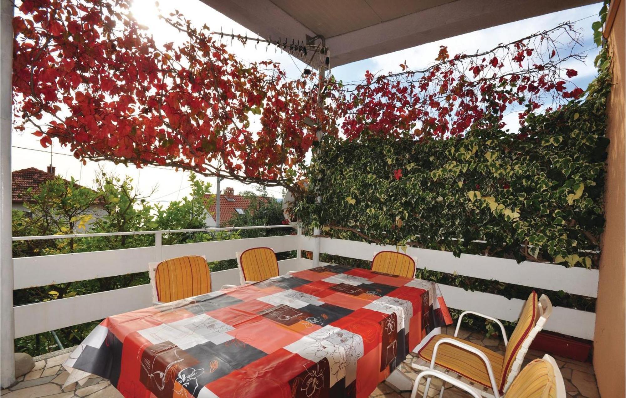 Awesome Home In Seget Vranjica With Wifi 外观 照片